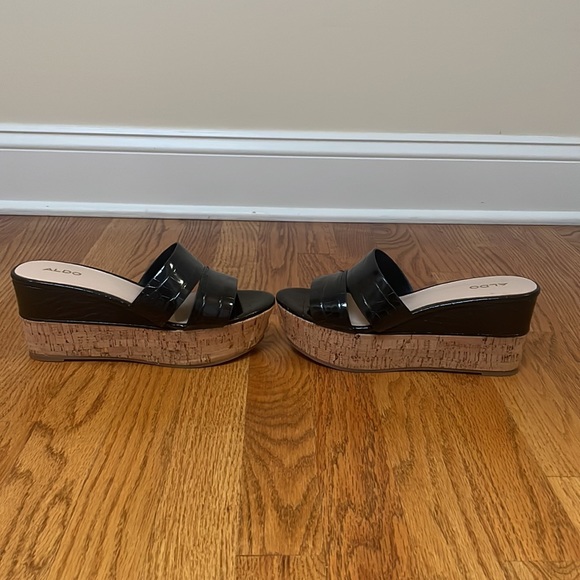 Aldo black patent wedges - Picture 3 of 9
